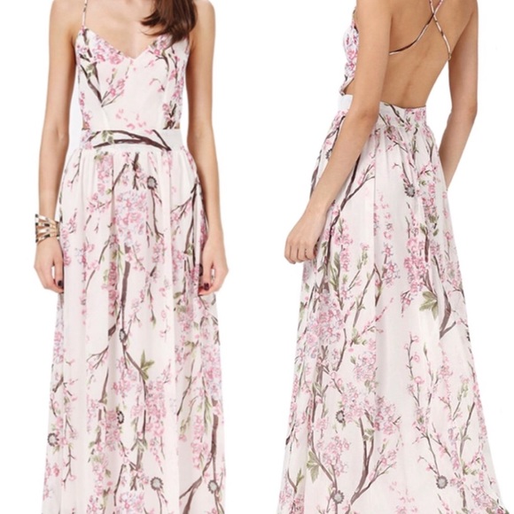 Dresses & Skirts - Floral print maxi dress white pink